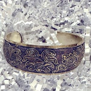 🎉HOST PICK🎉 Oriental Inspired Dragon Silver Bangle Bracelet